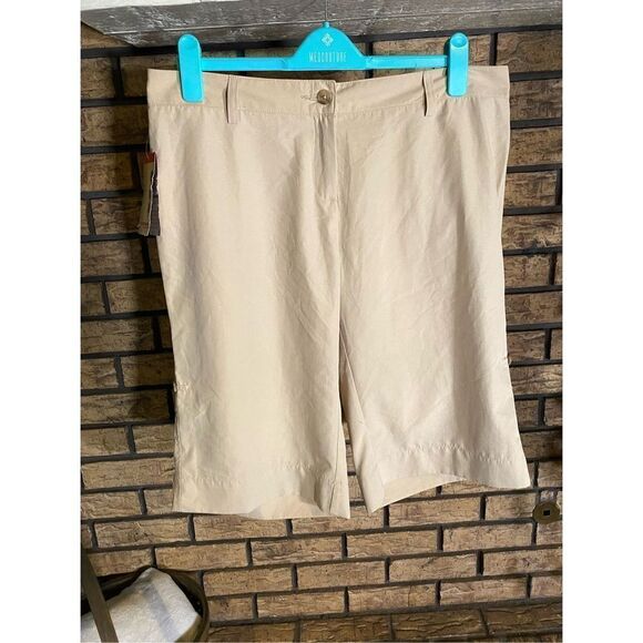 ‎Nwt Weatherproof Women’s Khaki Shorts - Picture 1 of 6